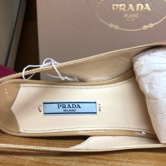 Prada - Picture 3 of 3